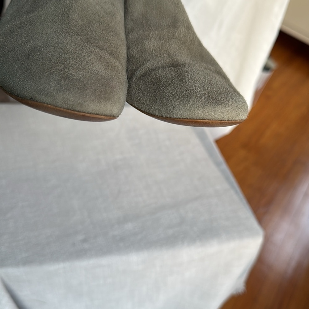 Everlane The Day Heel Olive Green Suede Sz 81/2 - Picture 10 of 10
